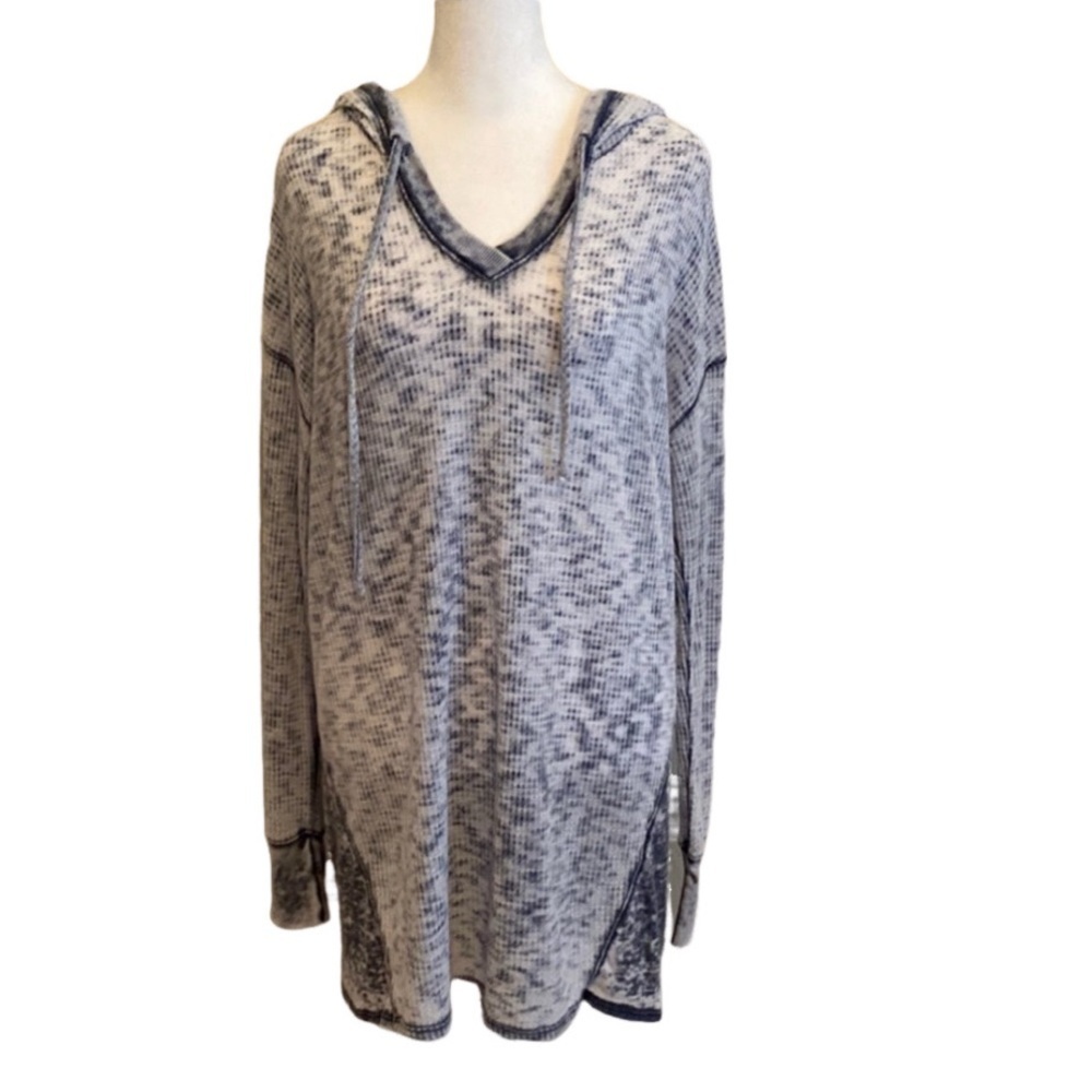 Soft Surroundings Blue and white lightweight hoodie. Size L. Long sleeve.